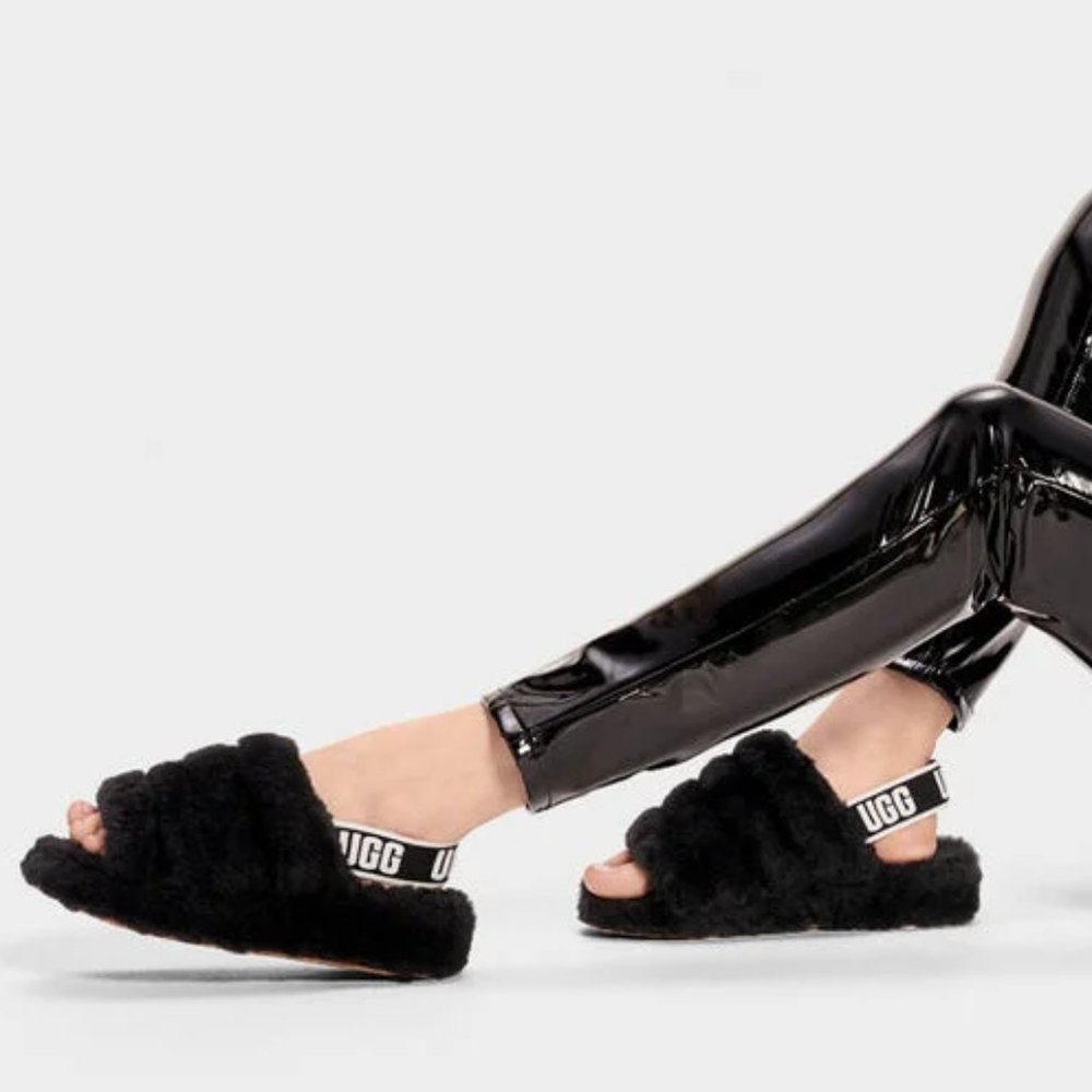 UGG Women's Fluff Yeah Slide Size 8
